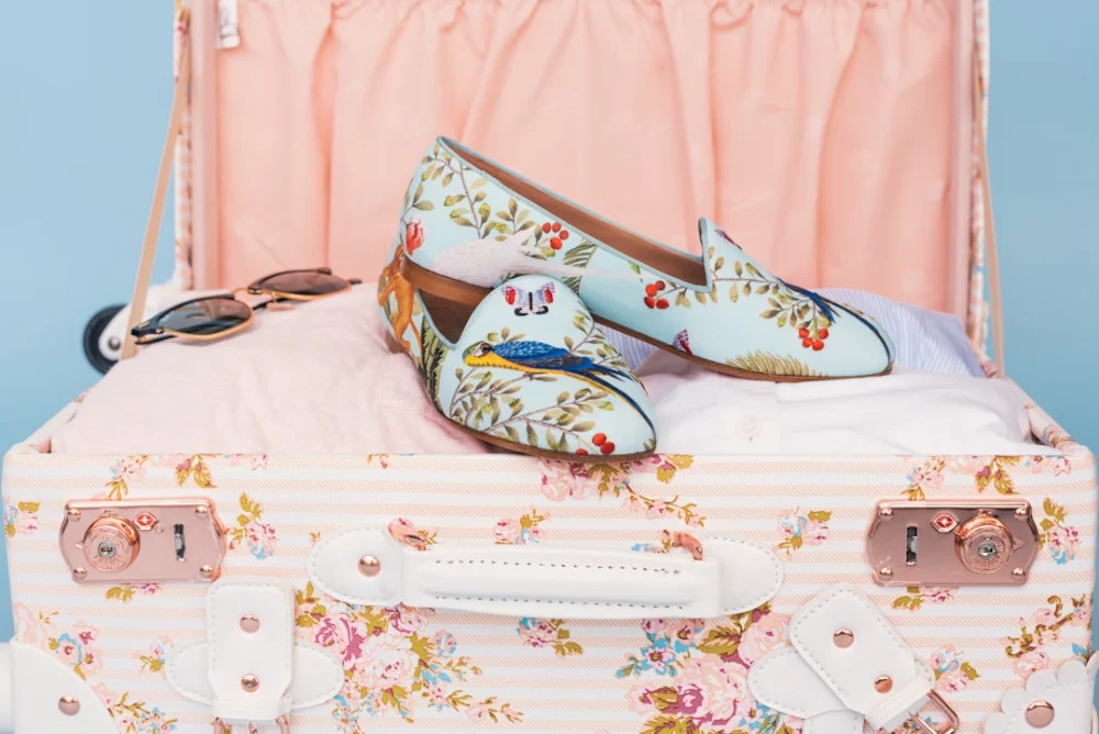pair of loral flats