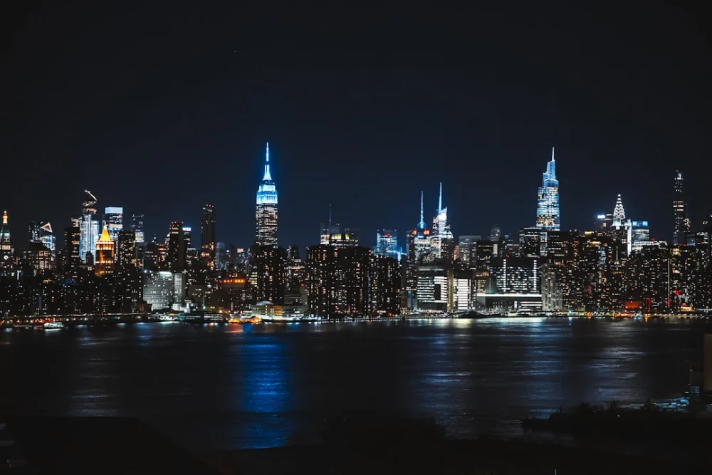 a city skyline at night